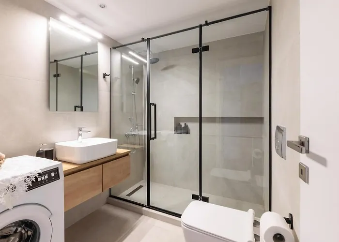 Urban Boutique Atmabnb 44 *